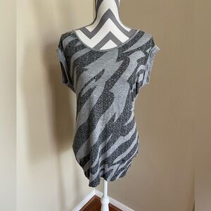 ANA Sort Sleeve Shirt - Black and Grey - Size: Medium